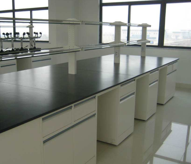 全鋼實驗室工作臺實用性怎么樣？